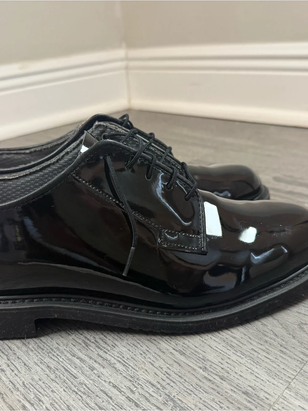 Men's Black Patent Lace-Up Dress Shoes